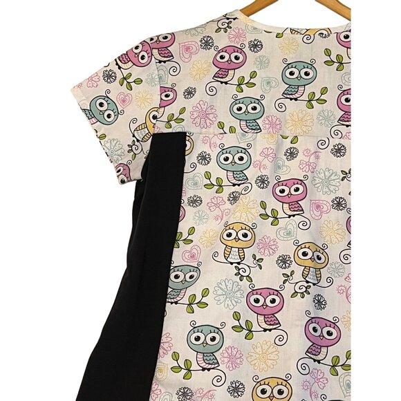 Divine Scrubs JDM Uniforms Owl Print Scrub Top For Women M Cotton Blend Pockets - Picture 14 of 16